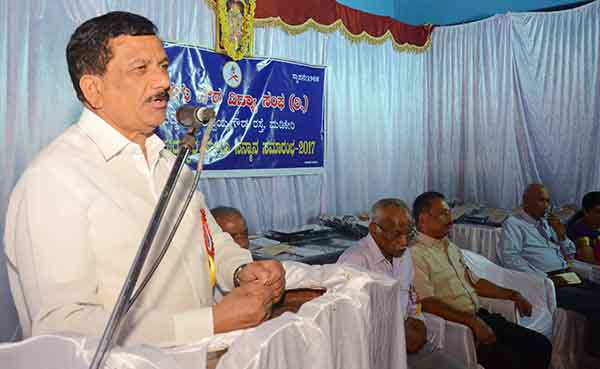 ಸಮಾಜದ ಅಭಿವೃದ್ಧಿಗೆ ಶಿಕ್ಷಣ ಪೂರಕವಾಗಿರಲಿ: ಶಾಸಕ ಬೋಪಯ್ಯ